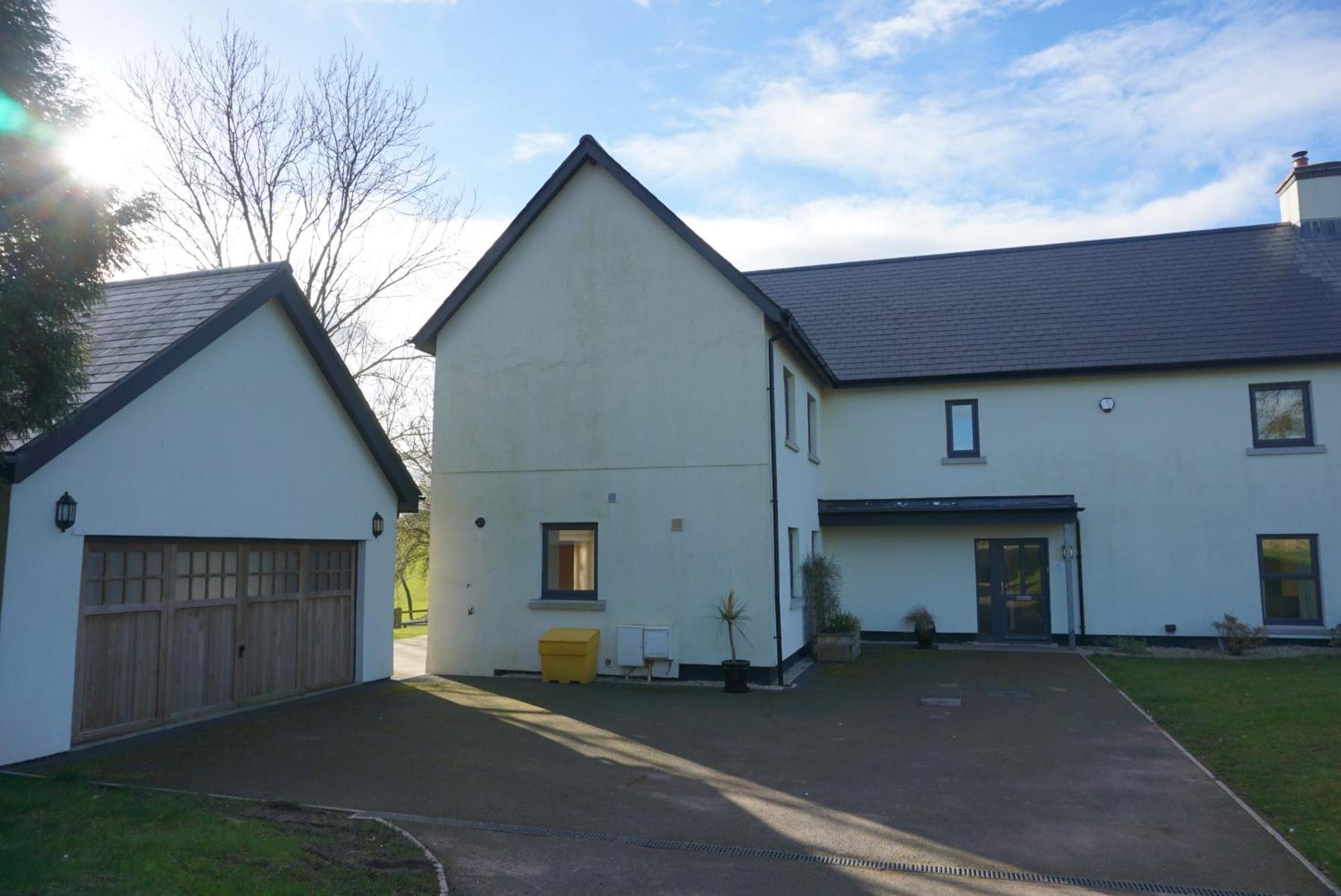Hunter Lodges By Celtic Manor Newport  Ngoại thất bức ảnh